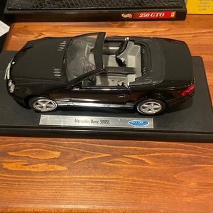 Mercedes-Benz 500SL model